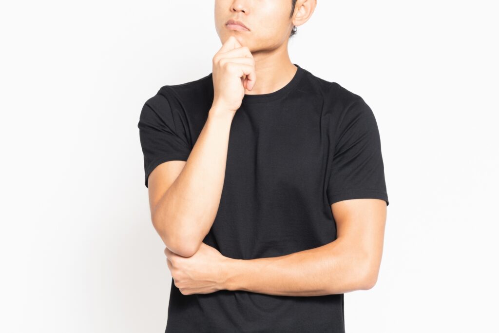 悩んでいる人